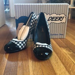 oh...DEER! Houndstooth Heels